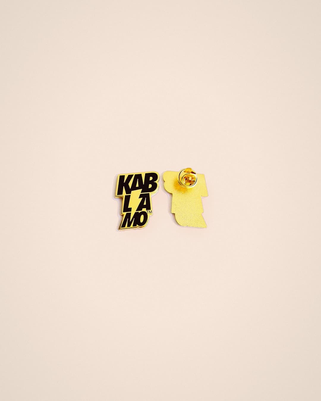 KAB LA MO — Gold enamel lapel pin