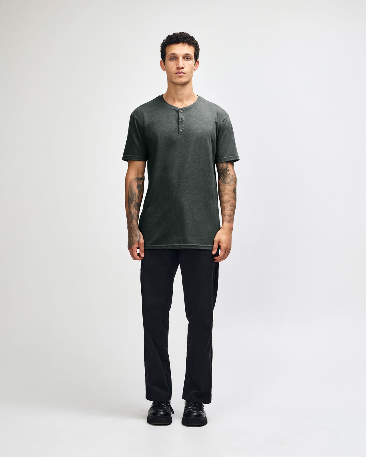 アメリカンアパレル CVC ユニセックス ヘンリー Tシャツ