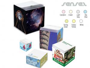 ノベルティ 付箋メモキューブ（70x70x70mmまたは85x85x45mm）