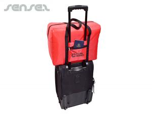 ノベルティ ポーチ内のトラベルバッグ