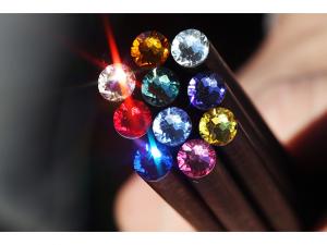 ノベルティ スワロフスキークリスタルと黒の木製鉛筆