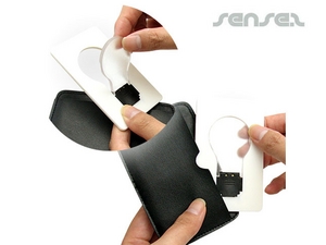 ノベルティ 電球のクレジットカードに点灯